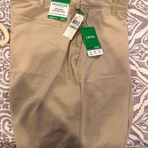 Izod Men’s Khaki SwingFlex Straight Fit Chino Pants